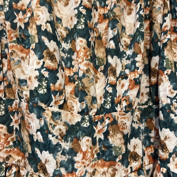 NWT size L halter dress - Picture 2 of 4